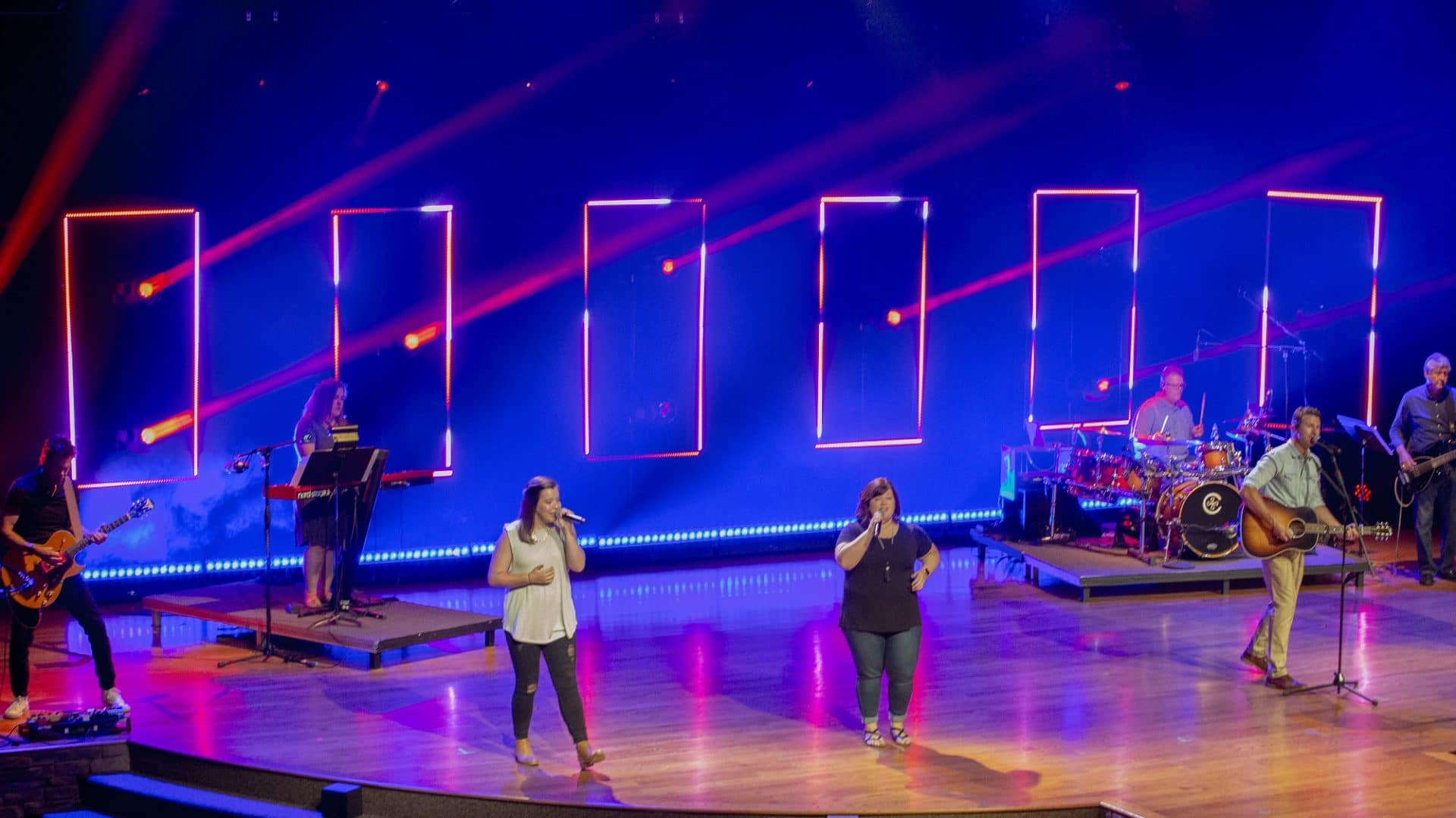 Impactful Worship with Elation Lighting at Cascade Hills Church