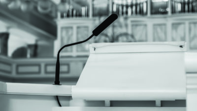 What Is the Best Pulpit Mic for Your Church?