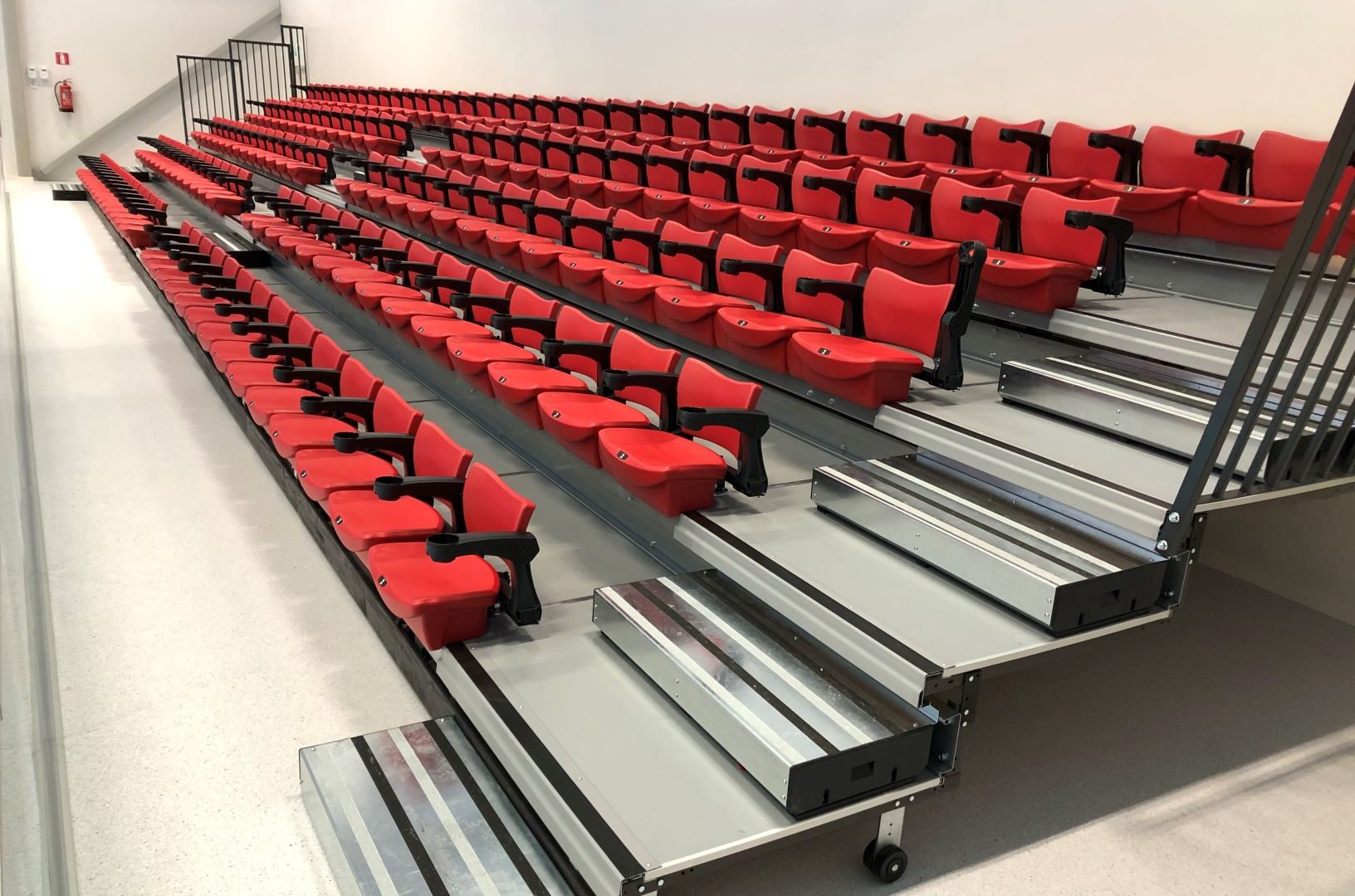The Evolution of Gym Design: Retractable Wide Deck Platforms