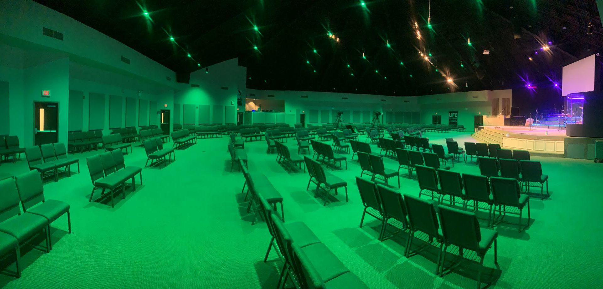 Elation House Lighting Solution Gives Tennessee Church a Fresh, New Look