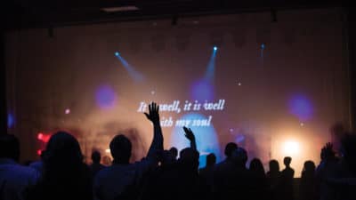 4 Ways to Enhance Contemporary Worship with Technology