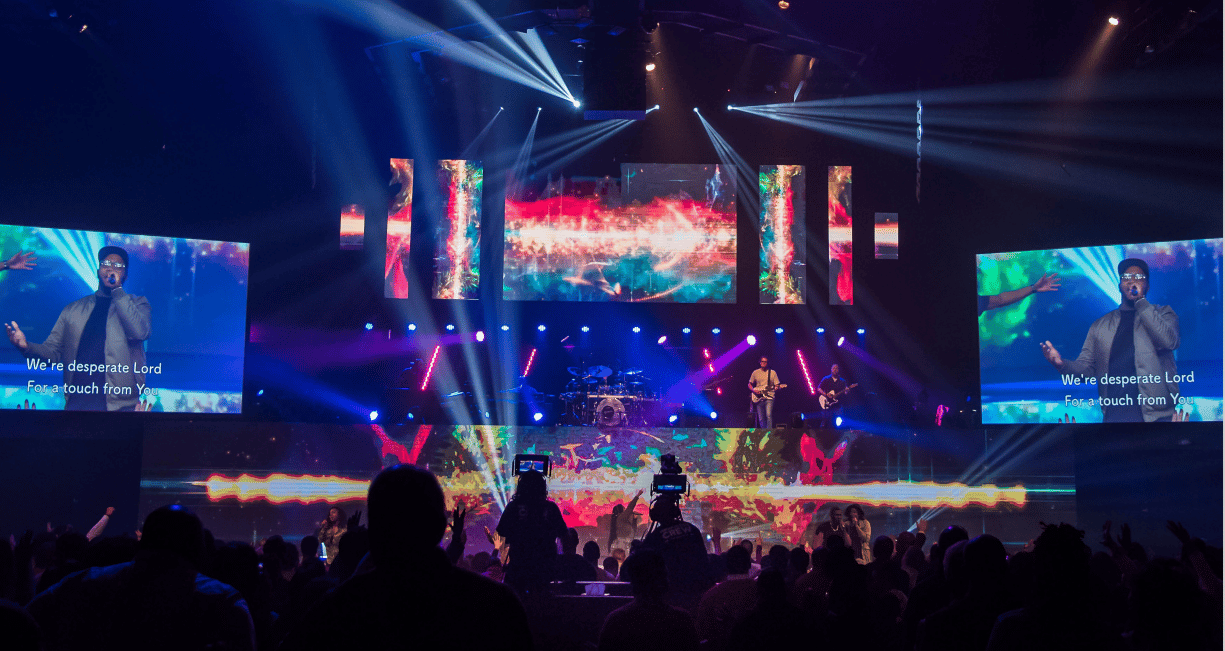 Creating an Immersive Worship Experience with Audiovisual Technology