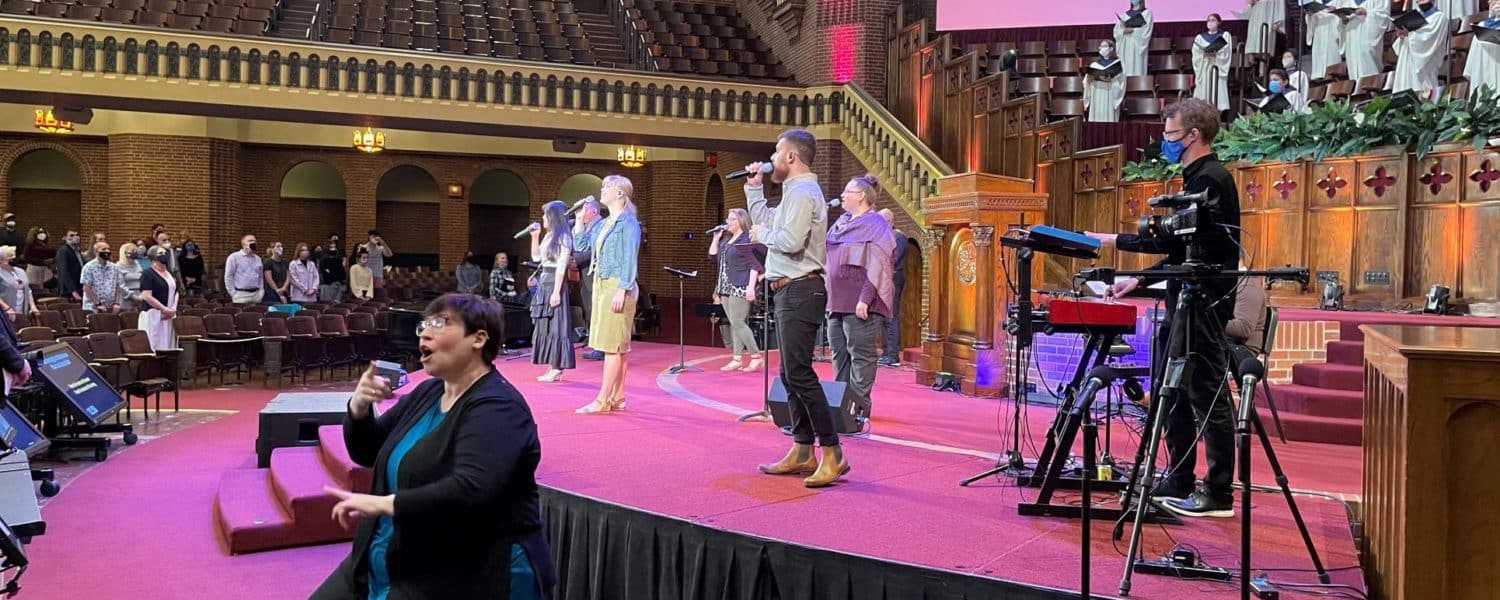 Setting the Stage for Singers at The Moody Church