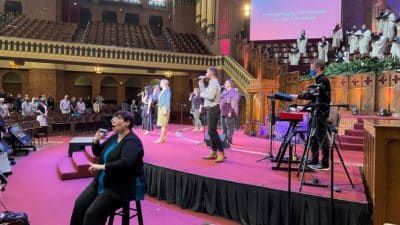 Setting the Stage for Singers at The Moody Church